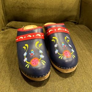Handpainted Tessa Wooden Clogs Size 42